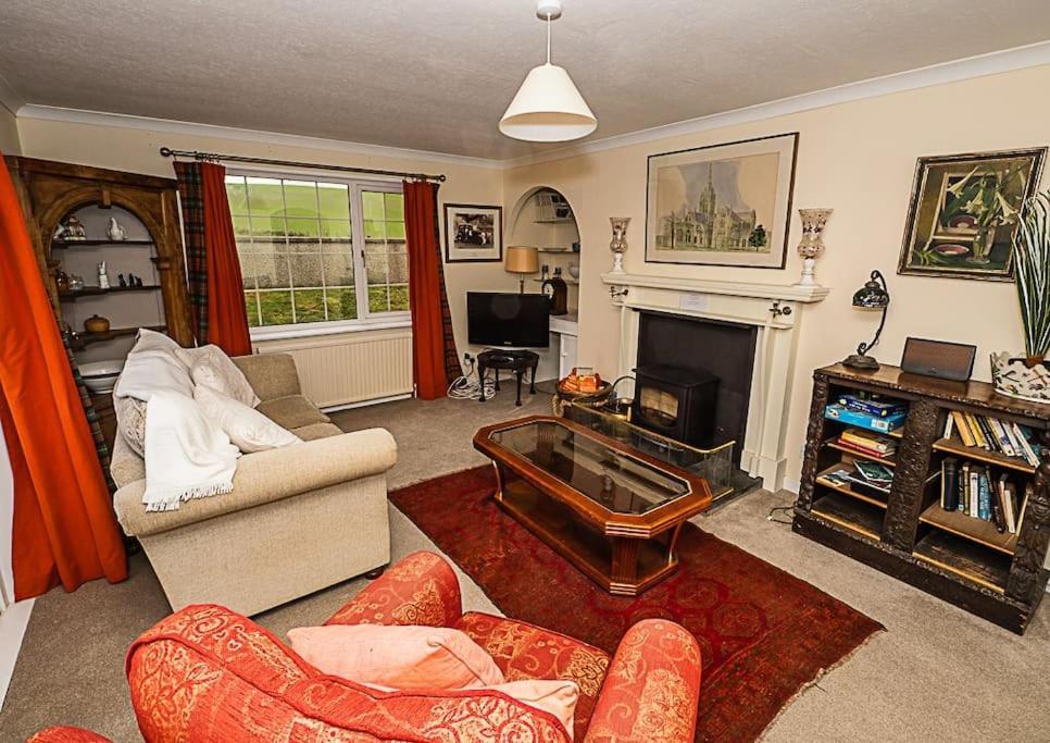 Turriff West Lodge 3 Bedrooms, Near Golf Course And River מראה חיצוני תמונה